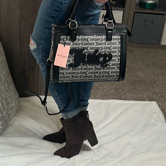 Juicy Couture Handbags - NWT! Juicy Couture Paparazzi Tote - Black/Beige